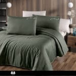 Постільна білизна First Choice Deluxe Satin DARK  200 х 220 см Timeless Dark Green