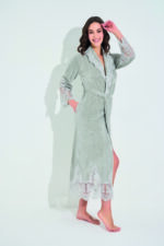 Жіночий халат Nusa 0383 довгий, велюровий з мереживом, сірий - Зображення 9