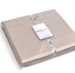 Простирадло сатинове Maison D`or 245x275см Beige