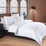 Комплект постільної білизни з вишивкою Maribor Exclusive Satin 200х220 см Lilyana Red купити