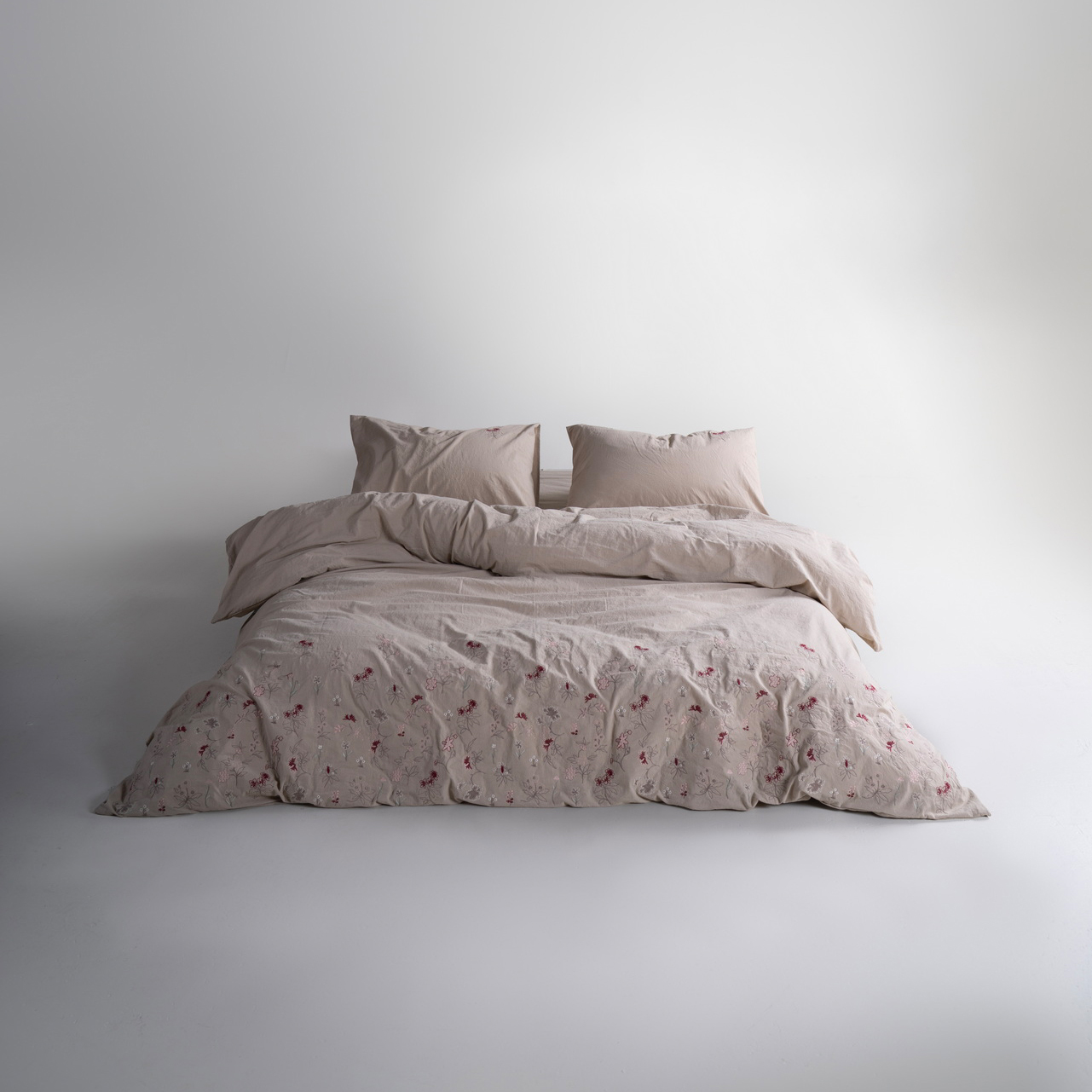Постільна білизна Limasso Stonewashed Garden De Fleur Oxford Tan Євро Постільна білизна Limasso Stonewashed Garden De Fleur Oxford Tan Євро купити в Україні.
