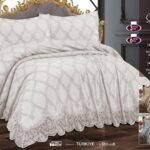 Жакардове покривало з наволочками Maison Royale Dora 240x260 см кремове