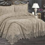 Жакардове покривало з наволочками Maison Royale Nigar 240x260 см капучіно