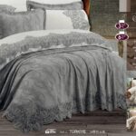 Жакардове покривало з наволочками Maison Royale Helin 240x260 см сіре