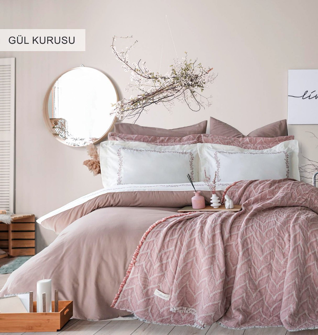 Постільна білизна з пледом піке Istanbul Dafne 200x220 см Gul Kurusu Постільна білизна з пледом піке Istanbul Dafne 200x220 см Gul Kurusu Купити